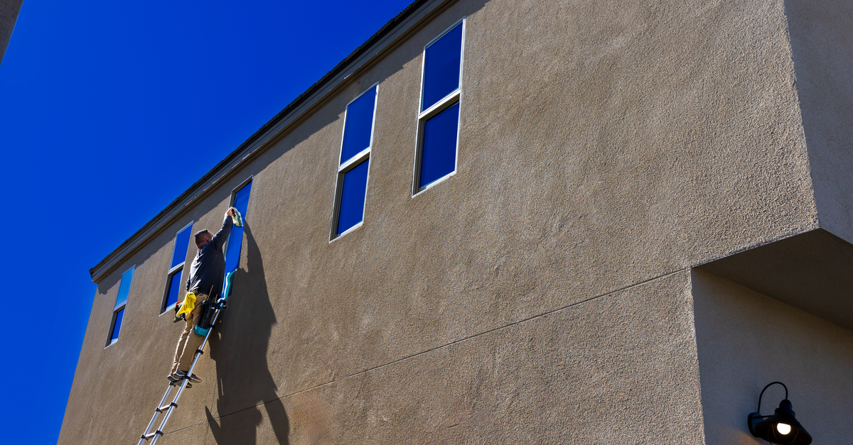 Customer Awareness: Promoting Eco-friendly Window Cleaning Methods