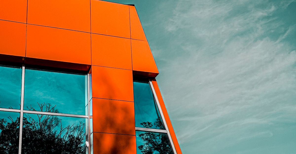 Incorporating Seasonal Changes into Your Window Cleaning Maintenance Strategy