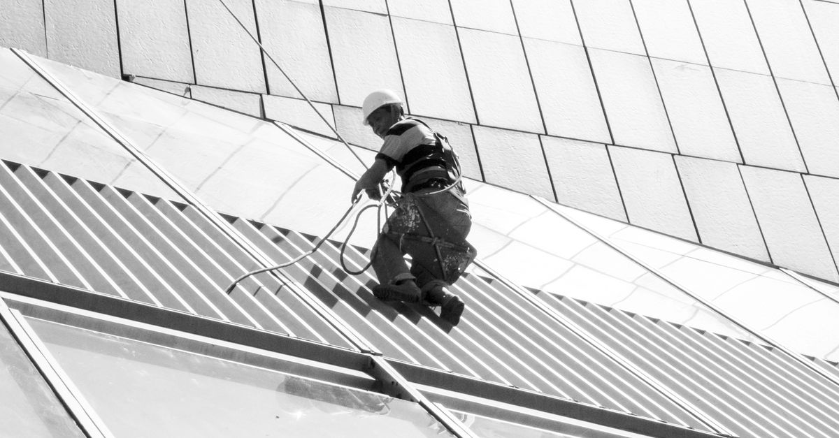 Risk Assessment and Insurance Needs for High-Rise Window Cleaning