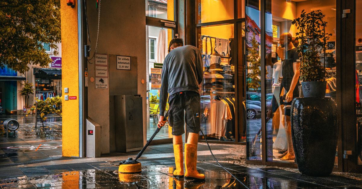 The Role of Safety Audits in Window Cleaning Businesses
